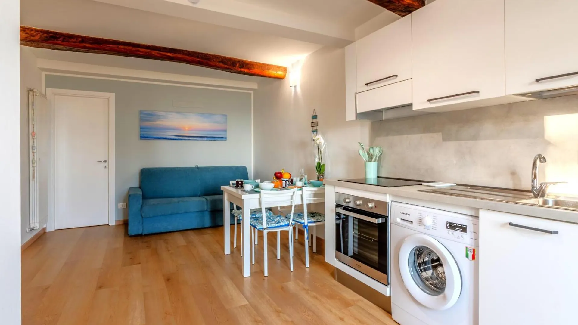 Your Sea Escape Riva Trigoso 0*,  Italy